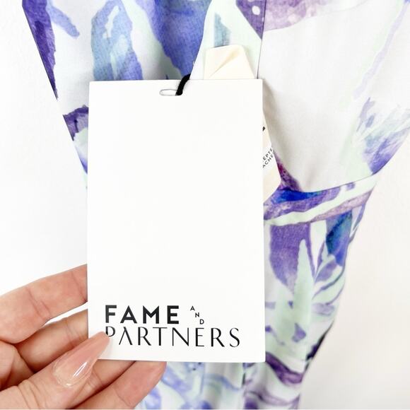 NWT Fame and Partners Fallen Leaves Print Sleeveless Slit Leg Maxi Dress 10 - Picture 7 of 7